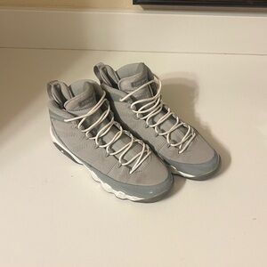 Authentic Jordan 9 Retro Cool Grey High-Top Sneakers (GS) Size 6.5